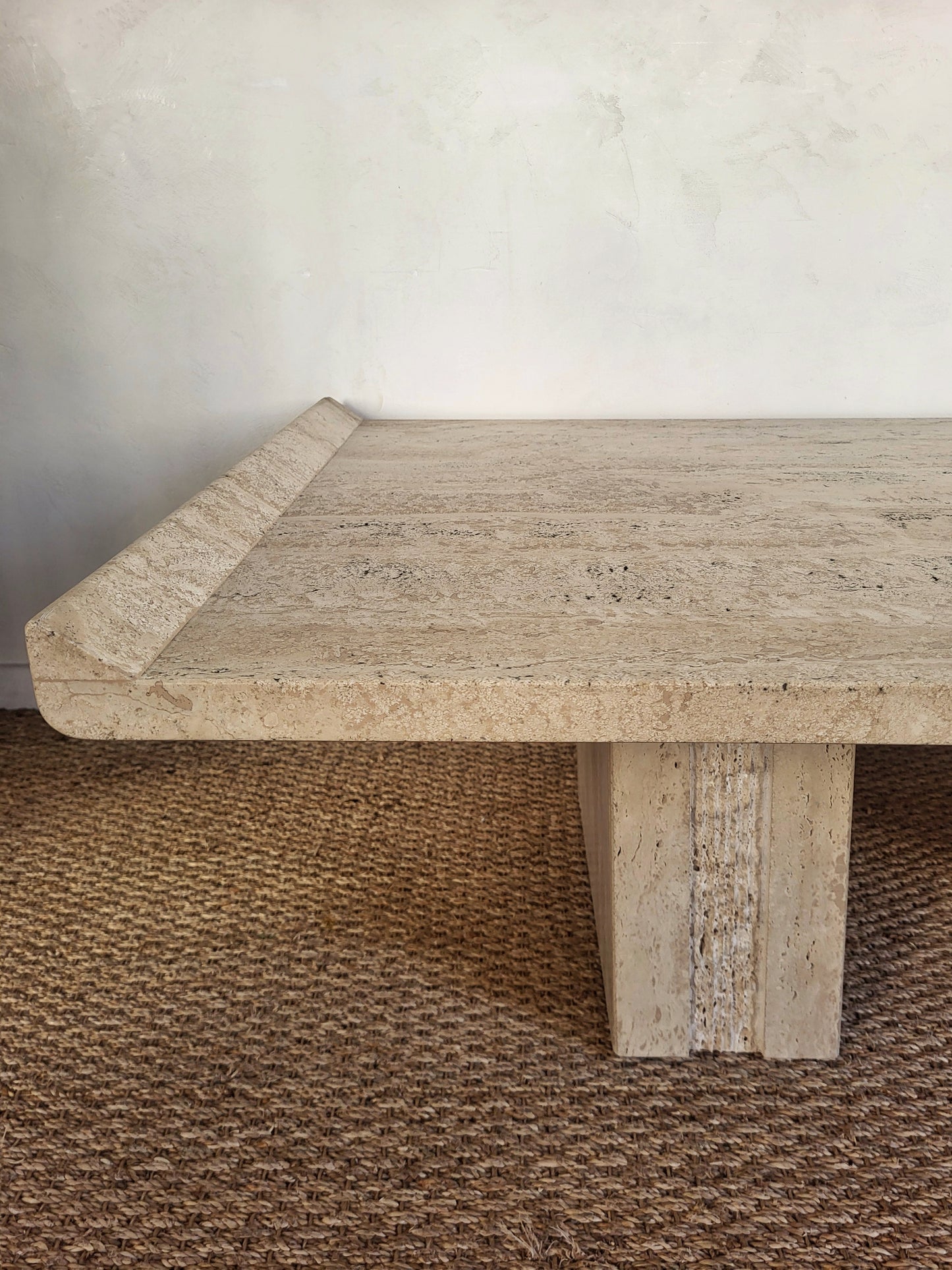 Table basse en travertin