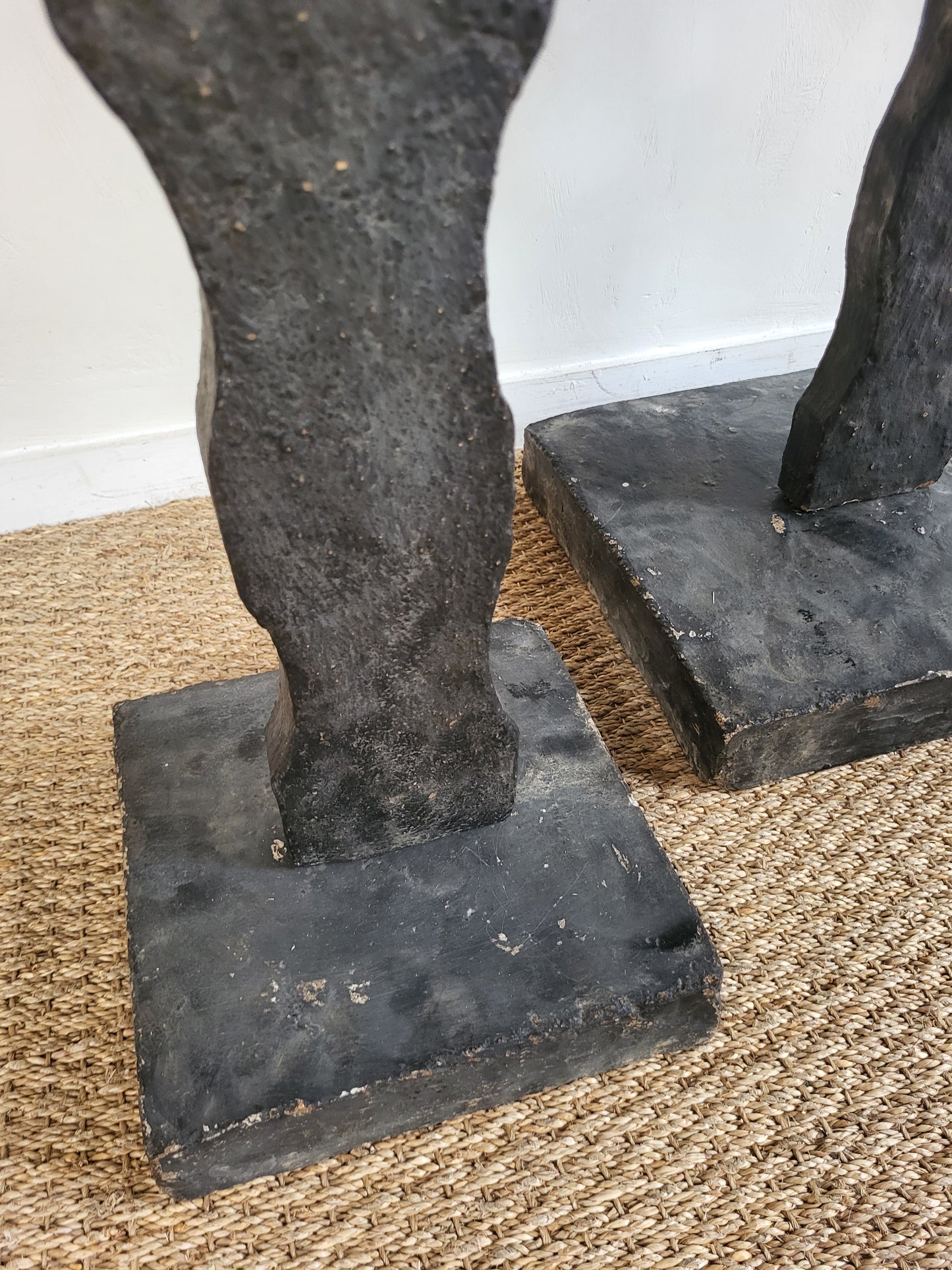 Très grande sculpture abstraite en béton