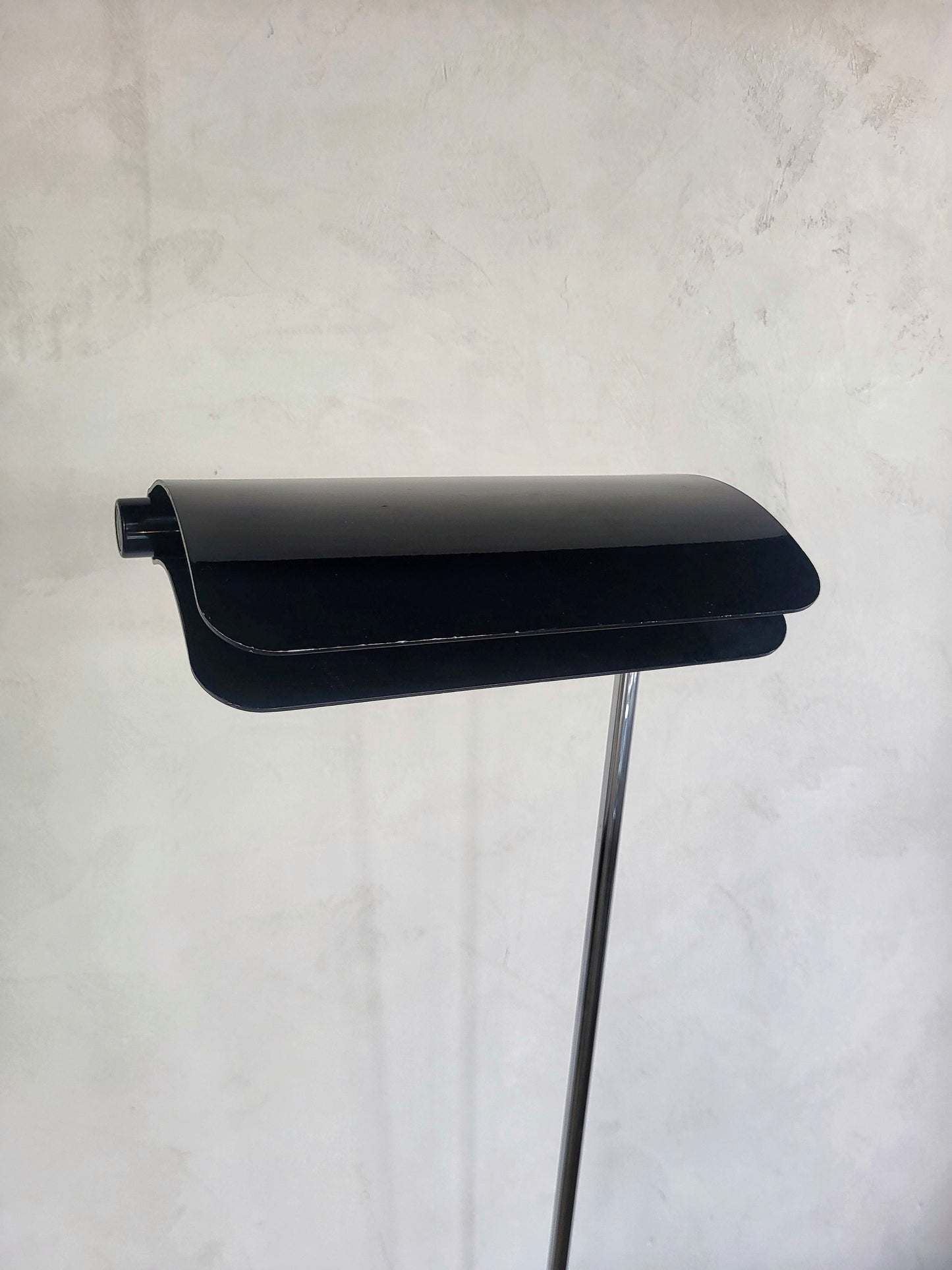 Lampadaire Tegola de Bruno Gecchelin