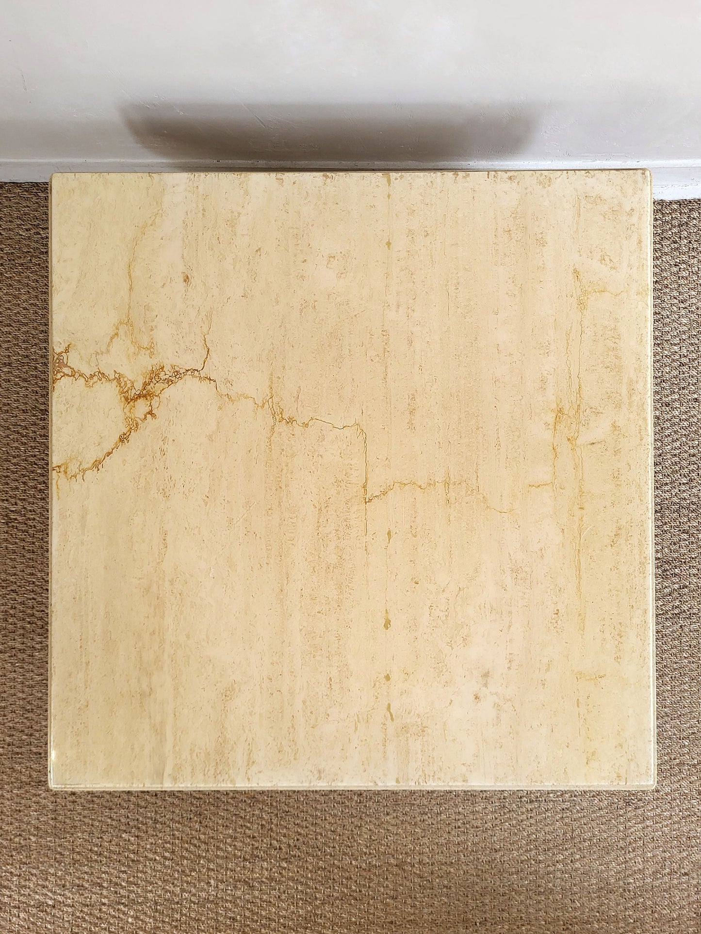 Grande table basse en travertin