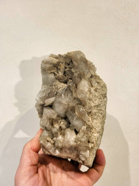 Grand cristal de quartz fumé