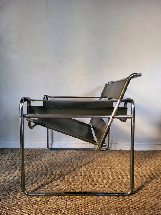 Fauteuil façon Wassily de Marcel Breuer