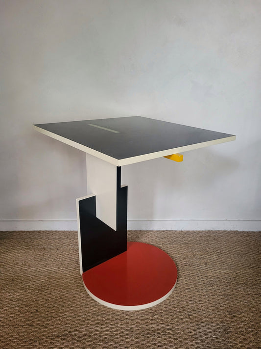 Table Schroeder de Gerrit Rietveld