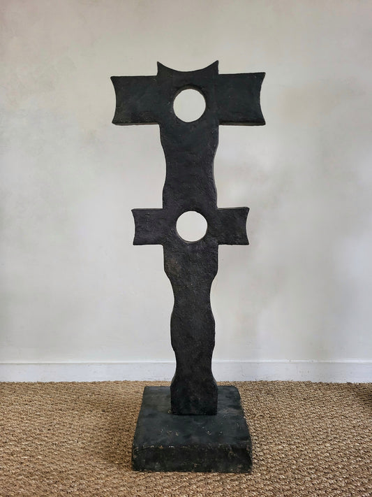 Grande sculpture abstraite en béton