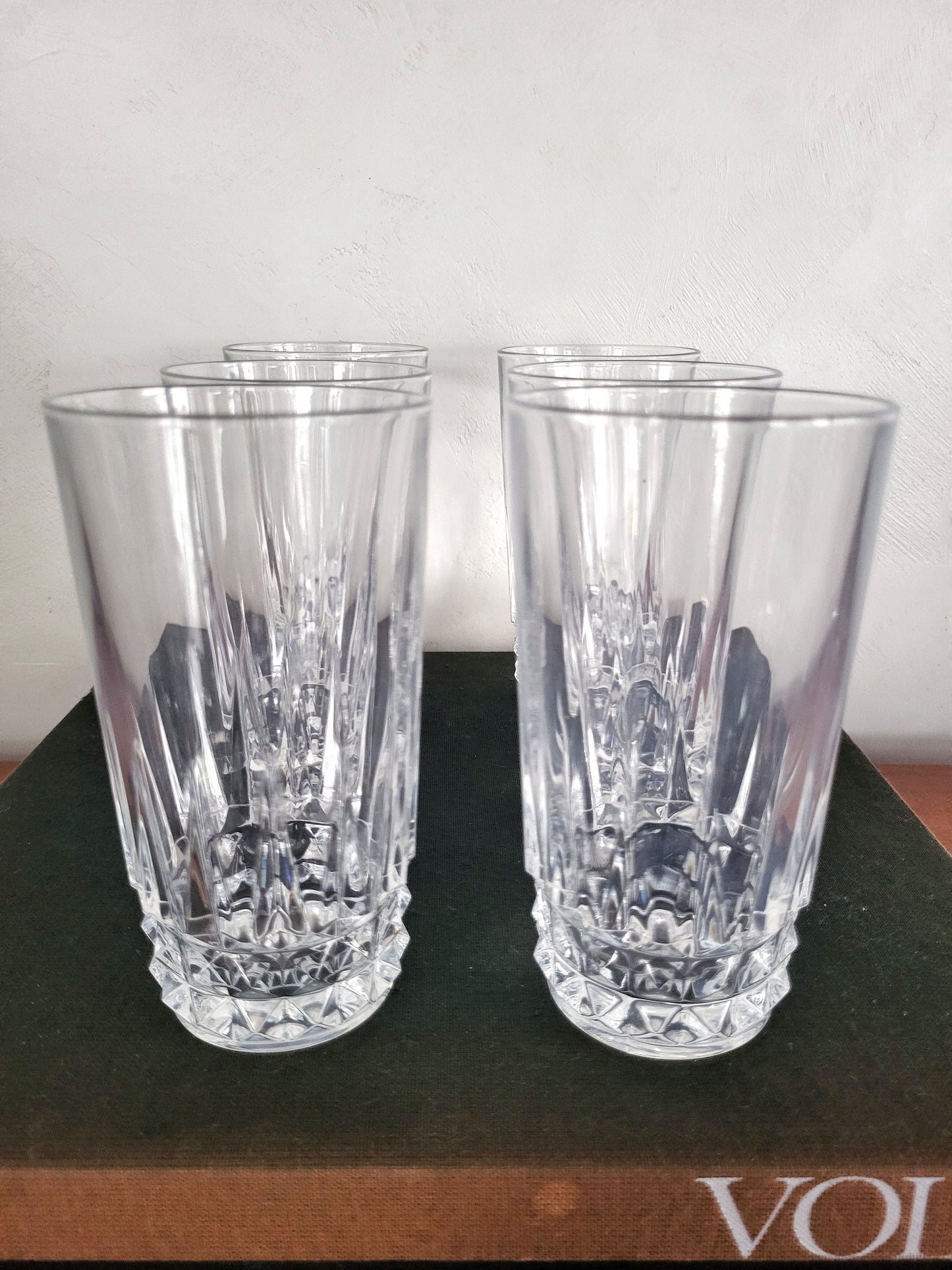 6 verres hauts en verre ciselé