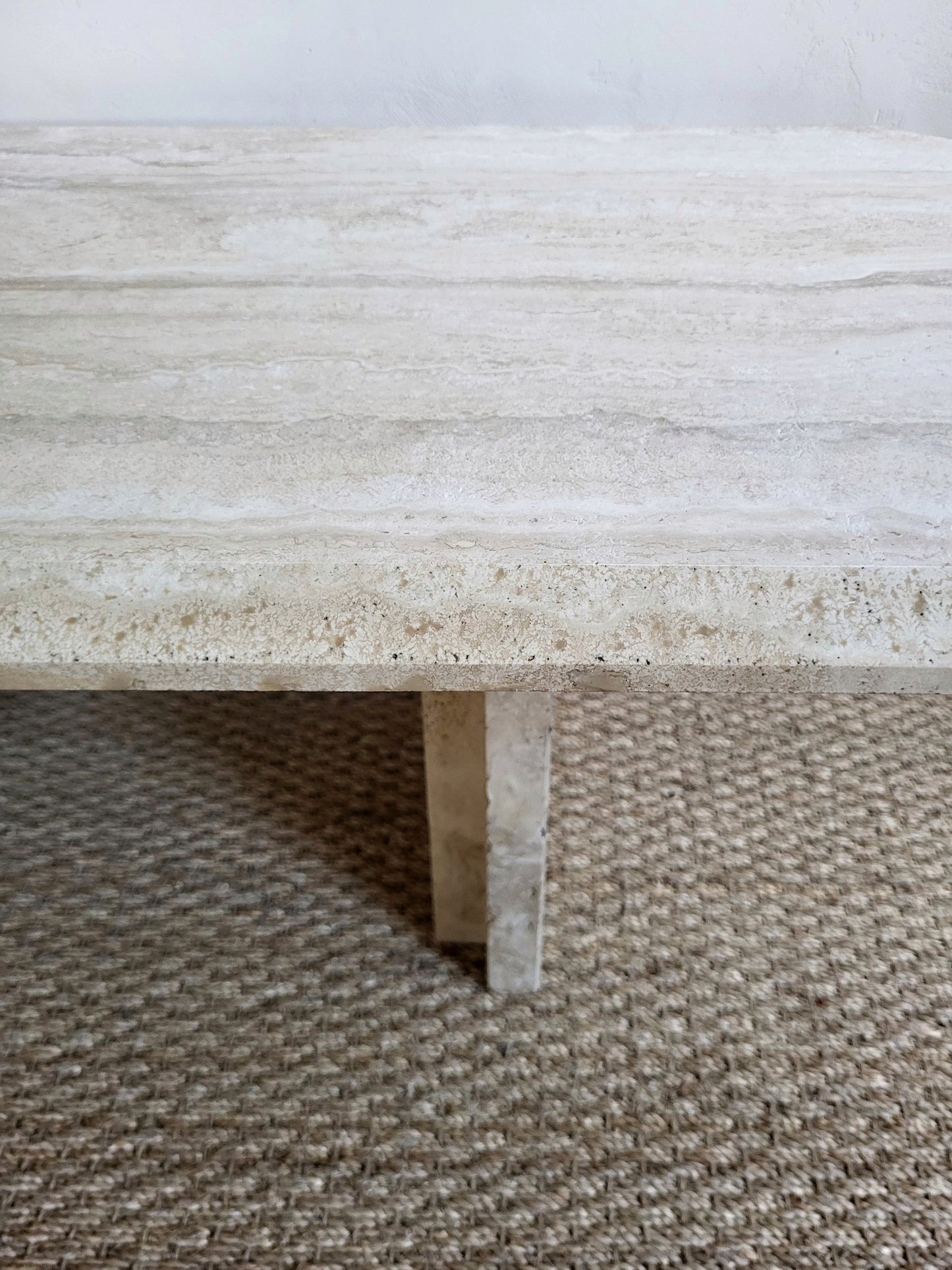 Table basse en travertin