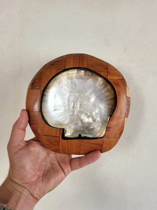 Vide-poche en bois et nacre