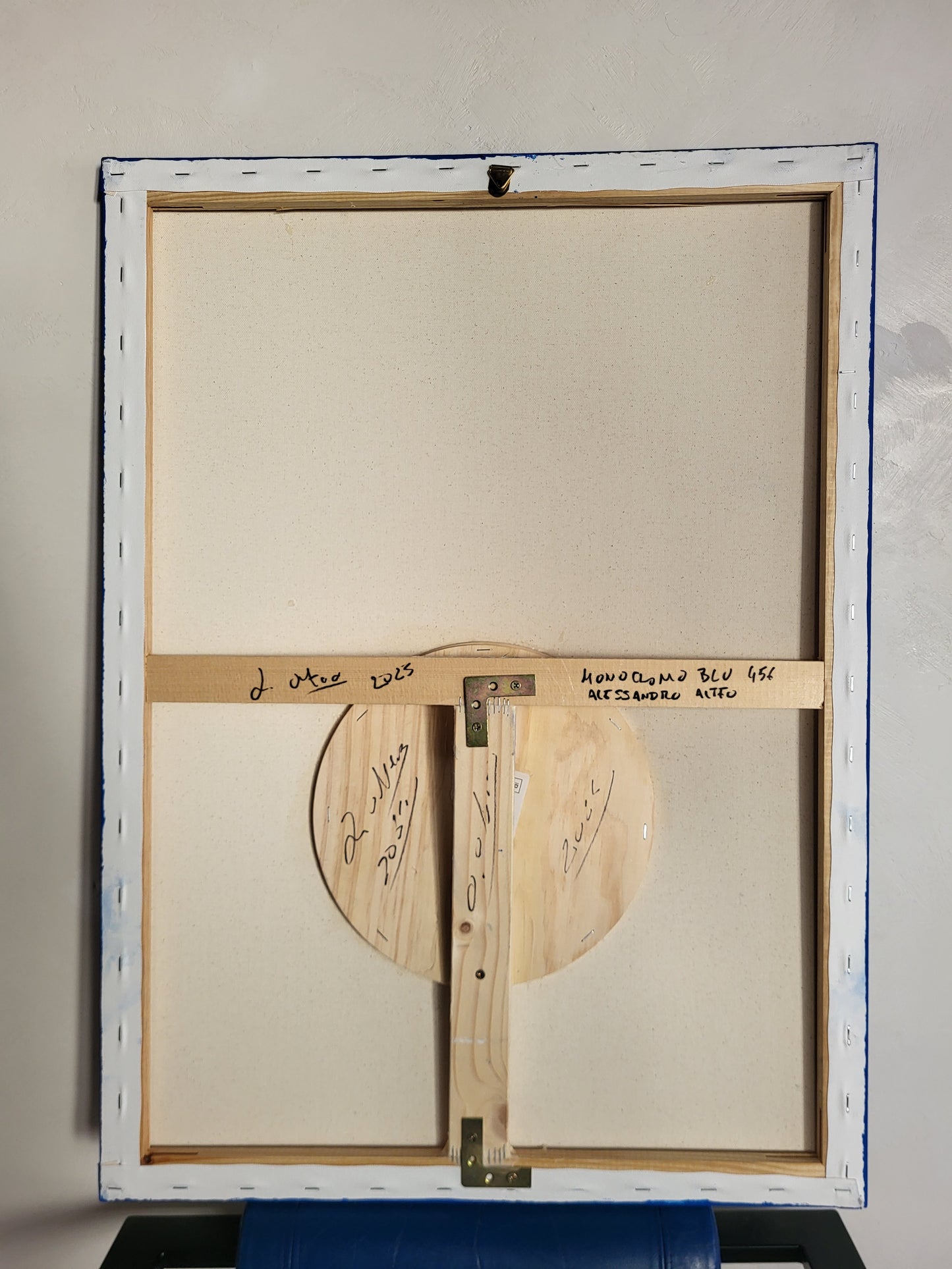 Oeuvre en relief Monocromo Blu 456 par Alessandro Alteo