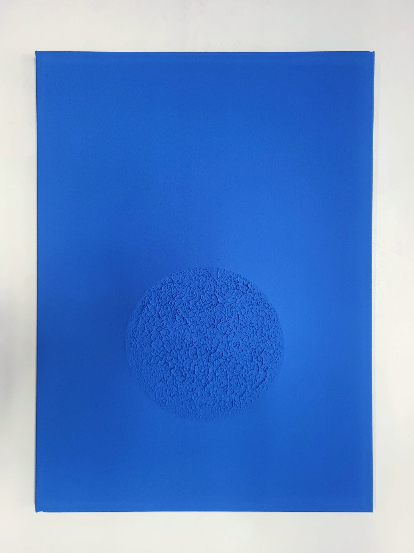 Oeuvre en relief Monocromo Blu 456 par Alessandro Alteo